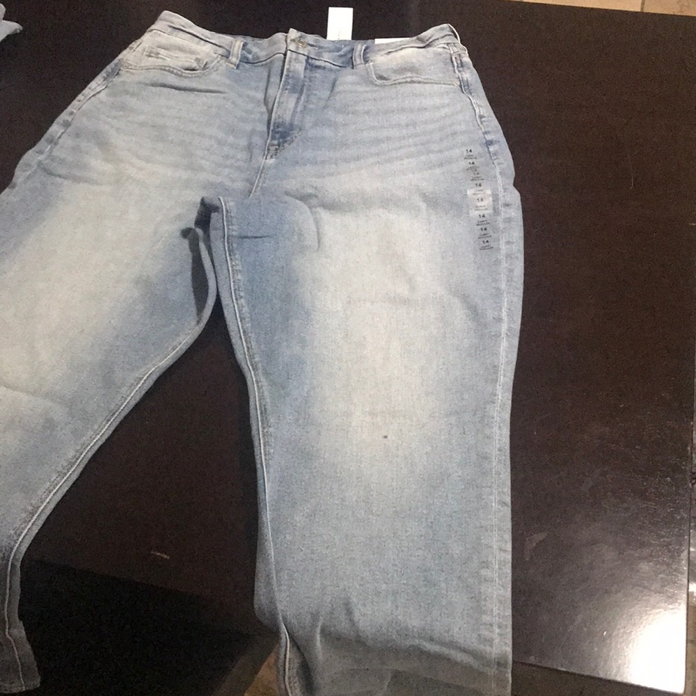Curvy mom jean